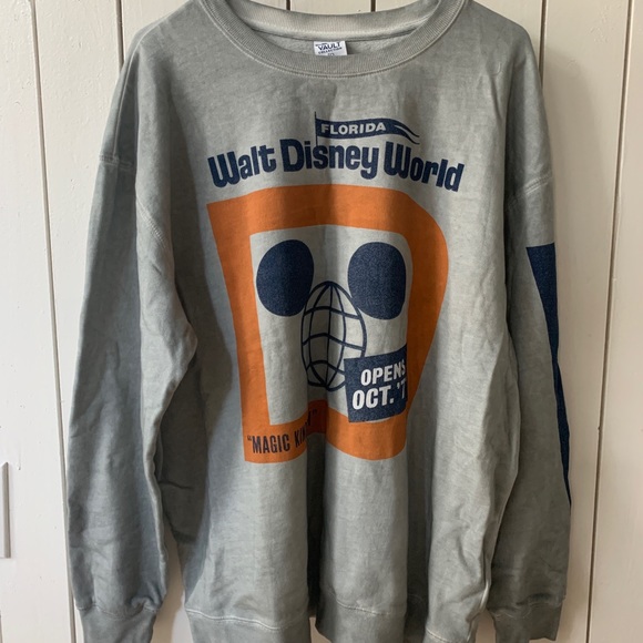 New Walt Disney World 50th Anniversary Vault Mickey Pullover Sweatshirt Sz Large - Picture 3 of 5